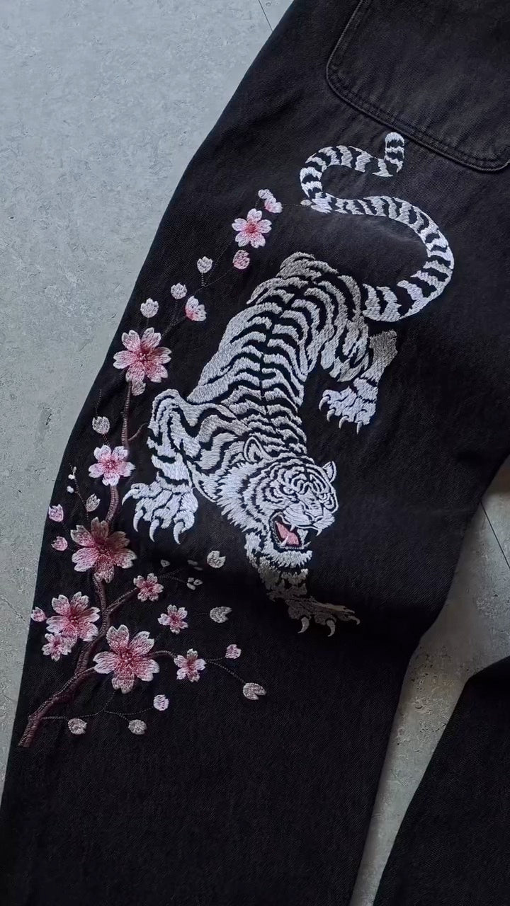 Sakura Tiger Jeans